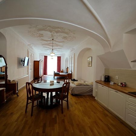 Clasic Studio Central Brasov Bagian luar foto