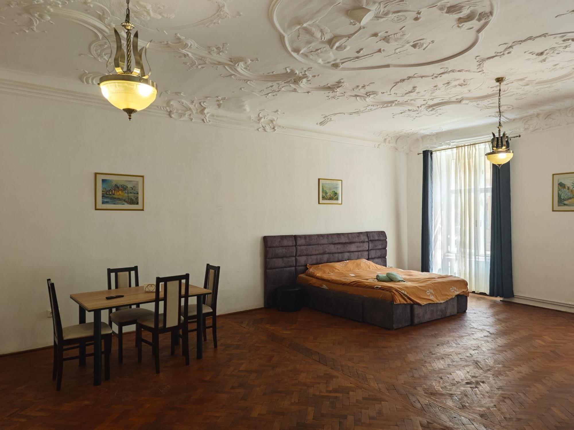 Clasic Studio Central Brasov Bagian luar foto