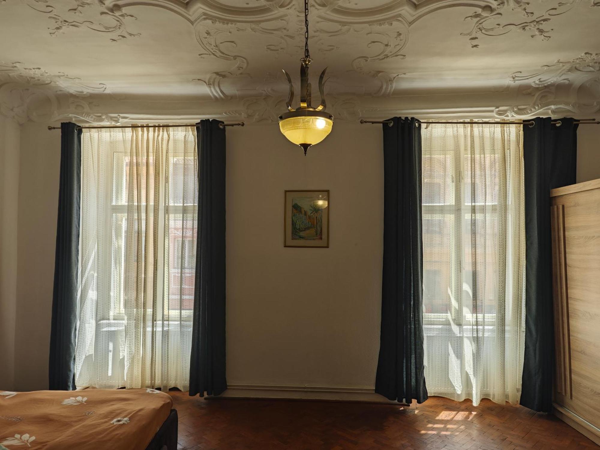 Clasic Studio Central Brasov Bagian luar foto