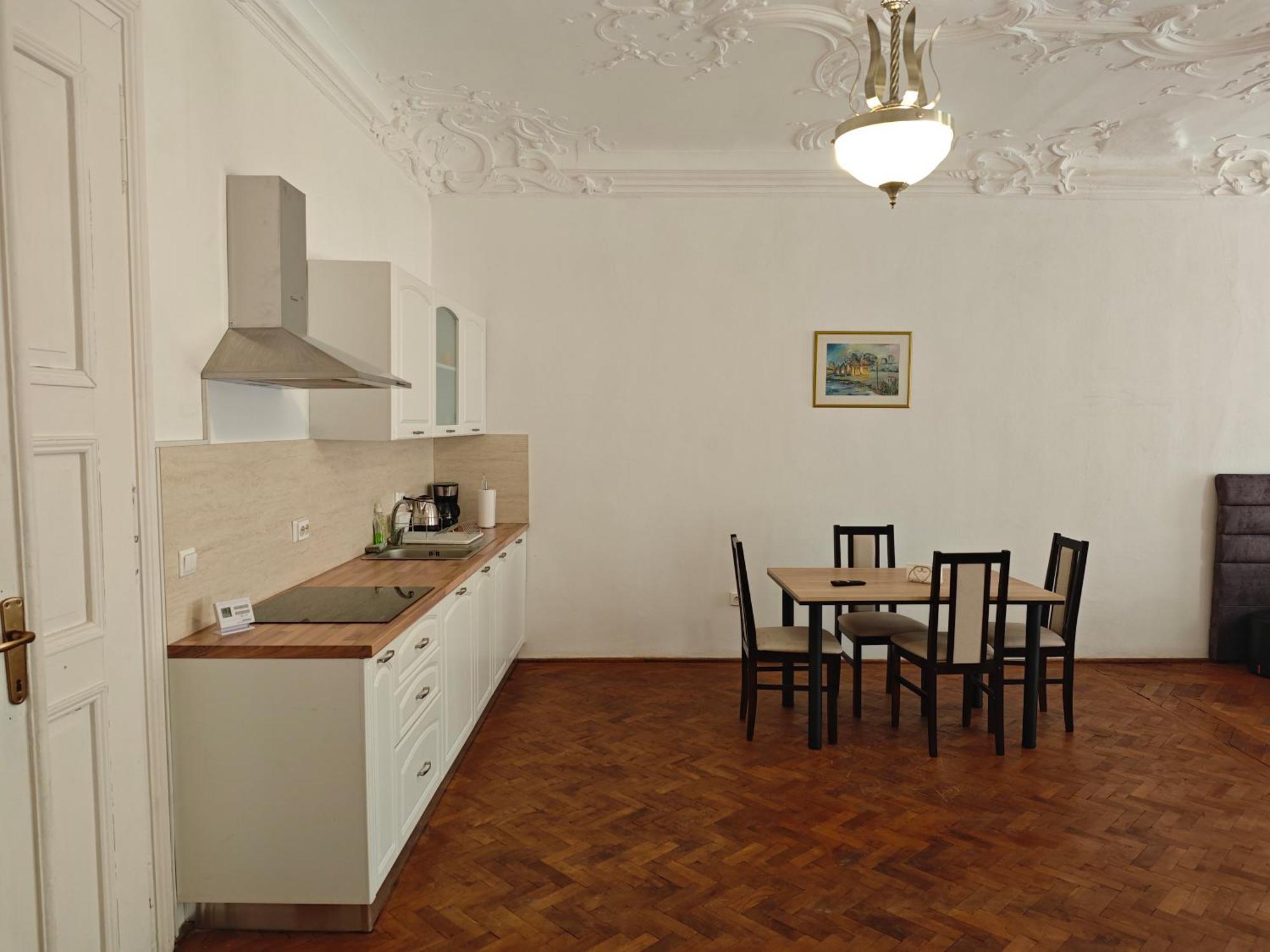 Clasic Studio Central Brasov Bagian luar foto